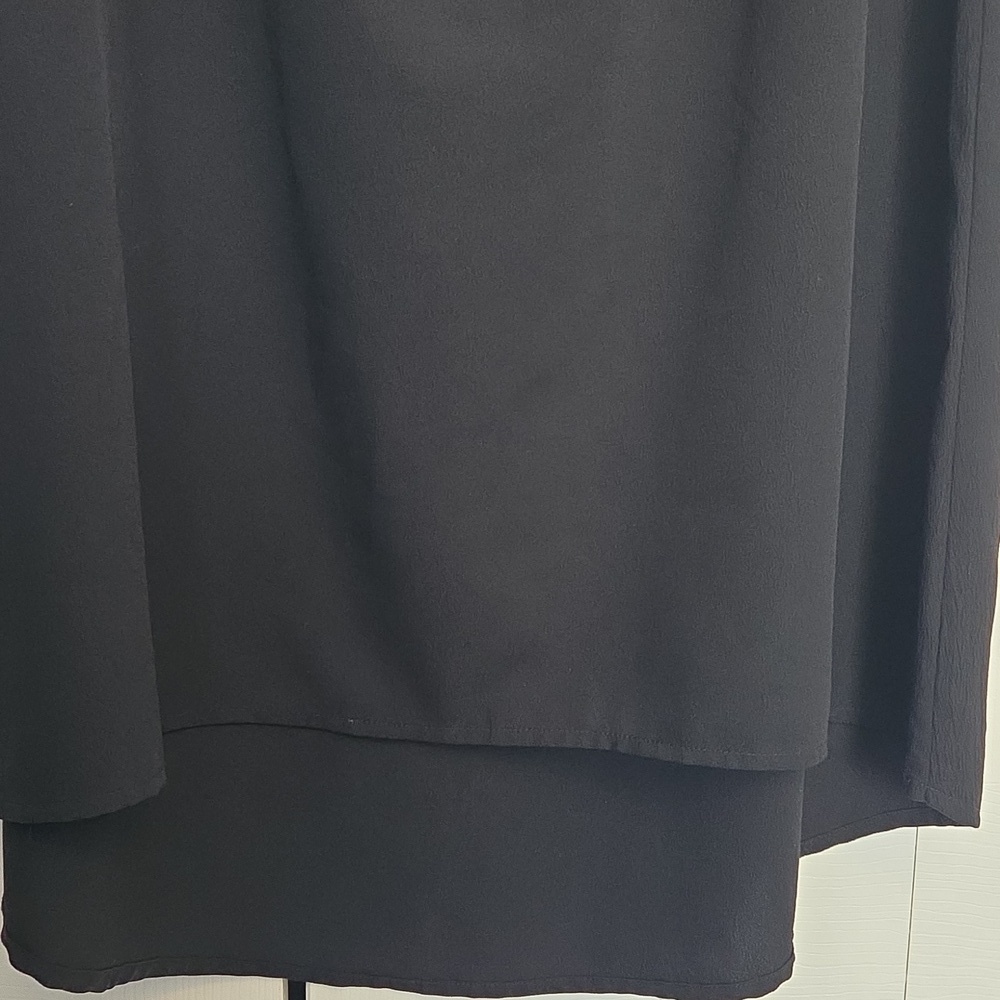 Classic Black Maxi Skirt - Timeless Everyday Style - Picture 3 of 7